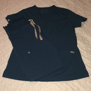 Figs Caribbean Blue Scrub Set